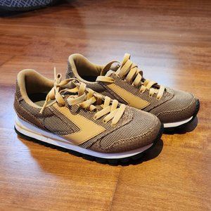 Brooks Womens Retro Tennis Shoes Chariot